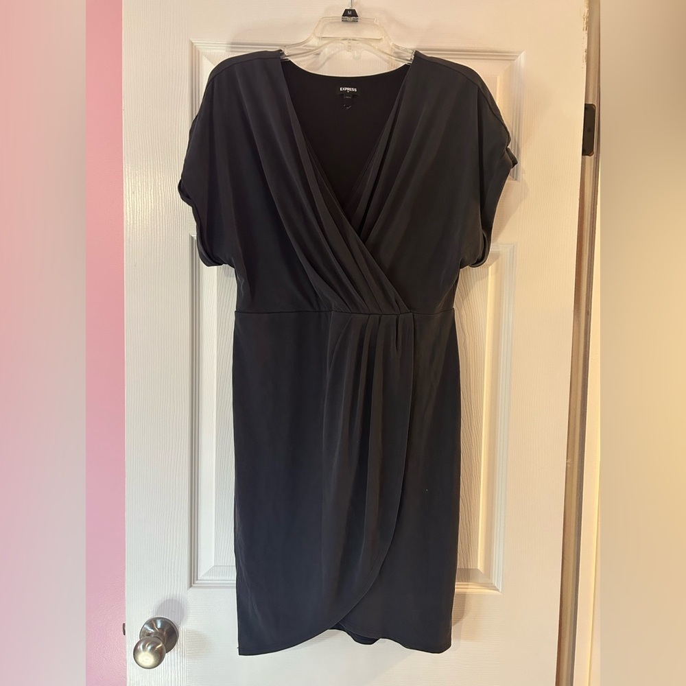 Express Wrap Dress Medium​